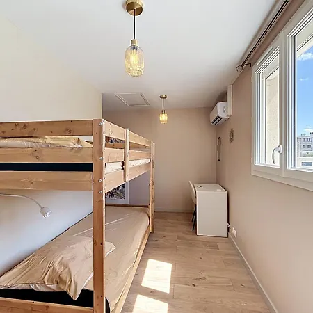 Carolina & Air Conditioning - 17 Minutes From Futuroscope Naintre