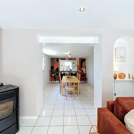 Carolina & Air Conditioning - 17 Minutes From Futuroscope *