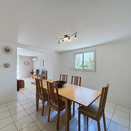 Villa Carolina & Air Conditioning - 17 Minutes From Futuroscope Naintre